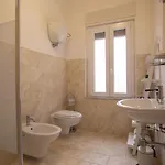 Magna Graecia Konukevi 3*
